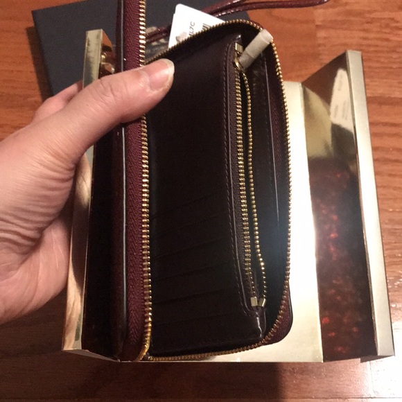 NWT-Coach Glitter Wristlet - Picture 7 of 7